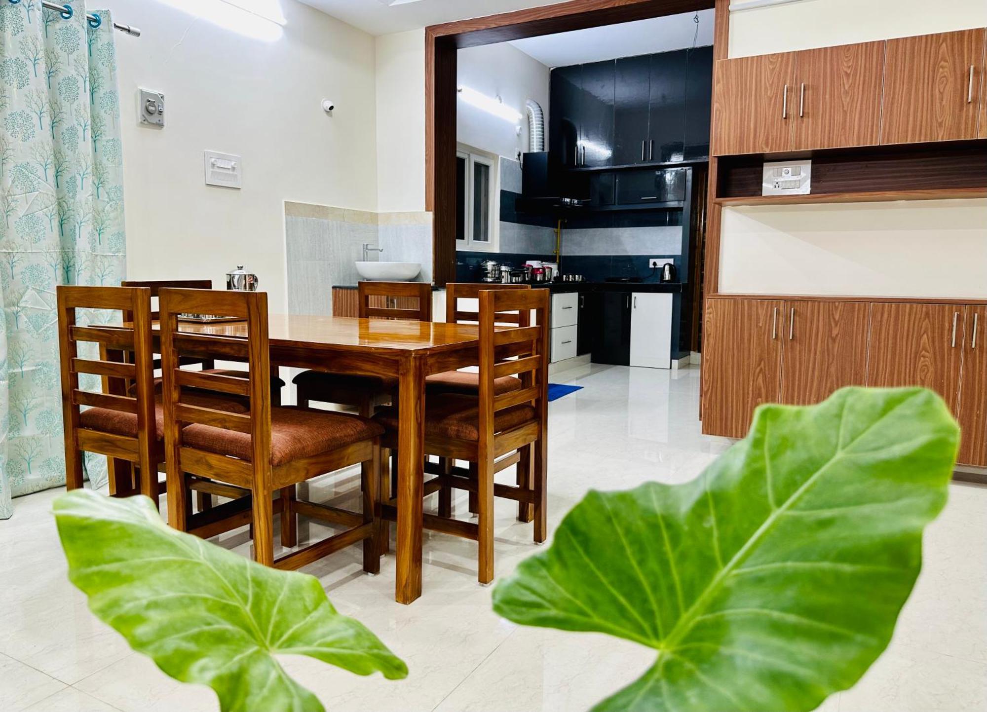 Truelife - 3Bhk Luxury Suites - Ps4 Veg Restaurant, On The Way To Balaji Temple - 2500 Sft Large Signature Apartments - Modular Kitchen - Super Fast Wifi, Smart Tv, 250 Jio Channels - Parking - Easy Access To All Temples - Top Service With Lots Of Lo Tirupati Exterior foto