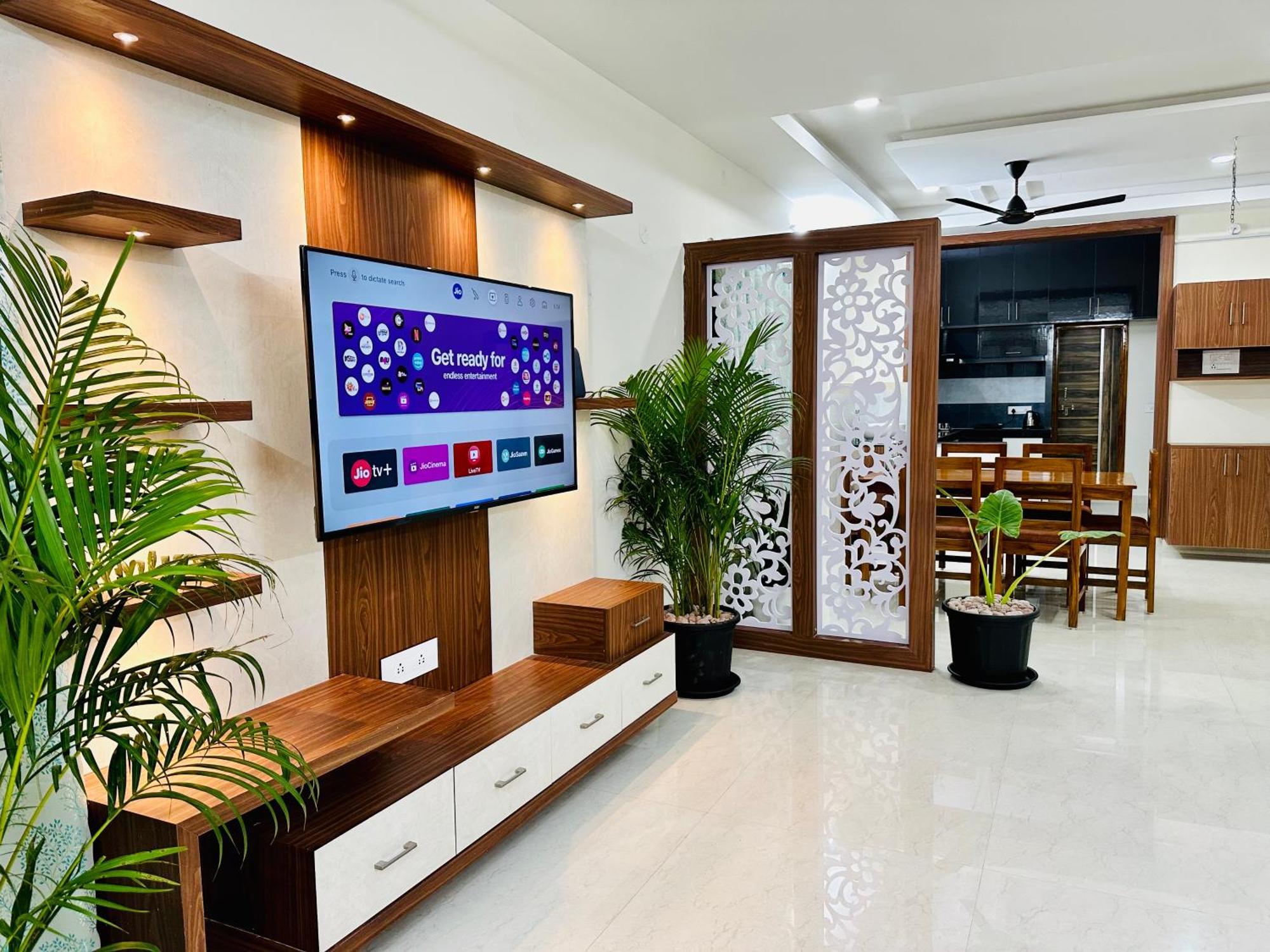 Truelife - 3Bhk Luxury Suites - Ps4 Veg Restaurant, On The Way To Balaji Temple - 2500 Sft Large Signature Apartments - Modular Kitchen - Super Fast Wifi, Smart Tv, 250 Jio Channels - Parking - Easy Access To All Temples - Top Service With Lots Of Lo Tirupati Exterior foto